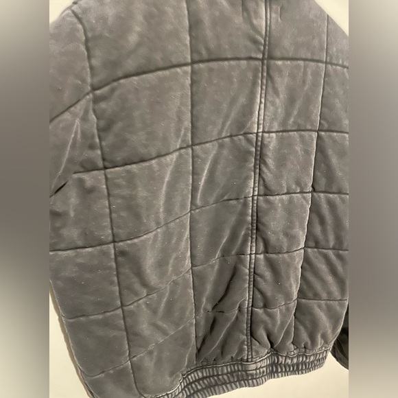 Forever 21 grey Quilted Jacket size small acid wash - Picture 7 of 7